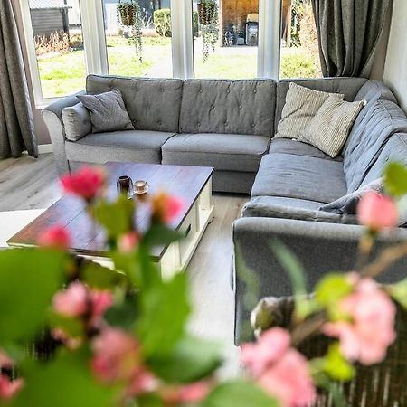4-Pers. Chalet Met Eigen Parkeerplaats In Veluwe Villa พุทเทิน ภายนอก รูปภาพ